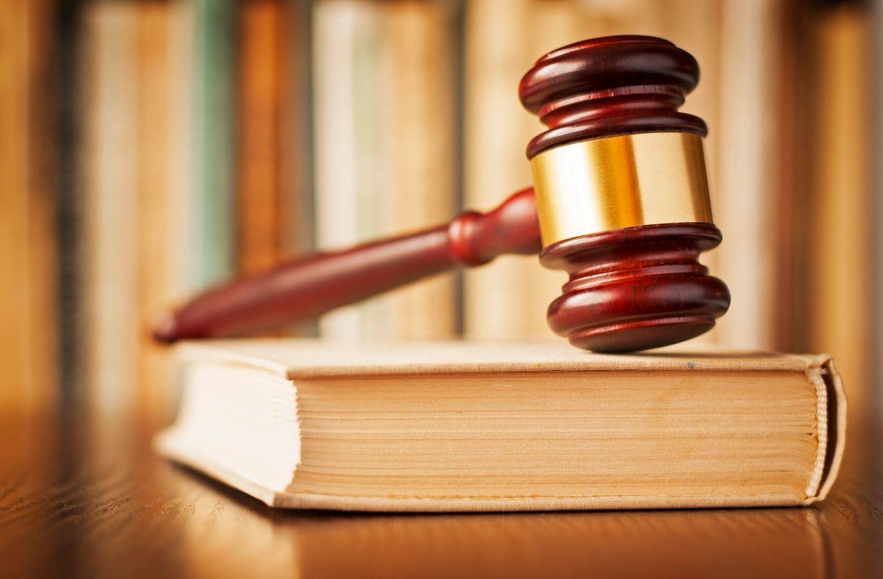 Palm Beach Gardens Neurologist Sues Patient Over Negative Review